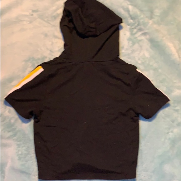 Short sleeve hoodie t-shirt - Picture 2 of 2